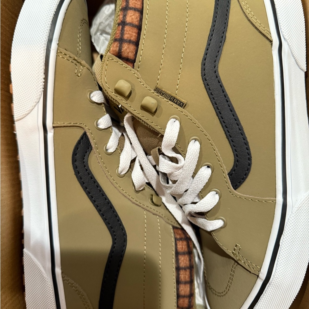 Vans youth Tan and Black Sneakers